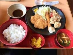 ファミリーレストラン ジョイフル 関赤土坂店