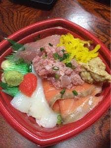 魚吉 丼丸 与野本町店