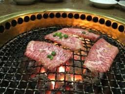 炭火焼肉 まうみ