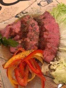 ニクバル トミート