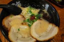 長浜ラーメン豚八東朝日町店