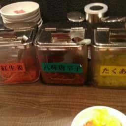 八味豚骨ラーメン