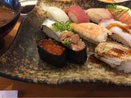 魚河岸のすし えびす 垂水店