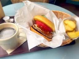 フレッシュネスバーガー 神戸元町店
