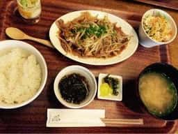 市場食堂 シバトラ