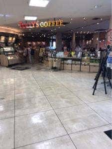 タリーズコーヒー 自治医大駅前店