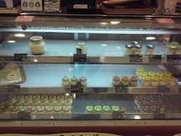 まほろば大仏プリン本舗 JR奈良駅もも太朗店