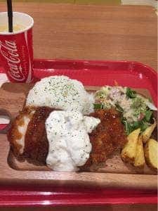 らんちょすキッチン あべのキューズモール店