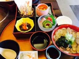 ふぁみり庵はいから亭・寿しまどか 甲斐元店