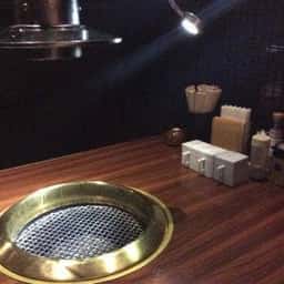 焼肉百えん屋 名駅西口店