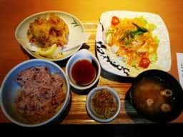やよい軒 本城店