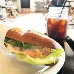 3RD CAFE & MORE