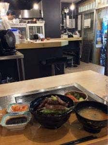 焼肉・鉄板焼き 芳蘭亭