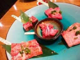 炭火焼肉 OttantottO