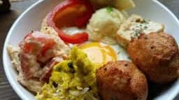 下町食堂ちょこっとバル Benの台所