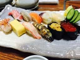 やま六鮨
