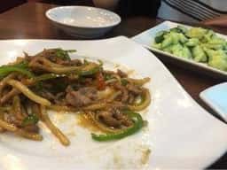 餃子酒場 新記