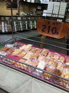 鳥越せんべい 加賀屋