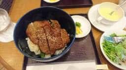 カフェ＆バー エルコラーノ