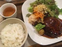ごはんと雑貨pokoj