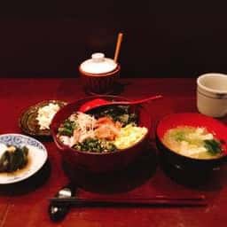 壱や
