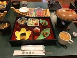 浜の漁師居酒屋 こちら丸特漁業部 松島店