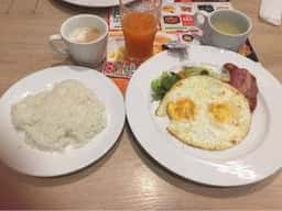 ガスト 朝霧店