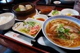 中華料理 ハルピン