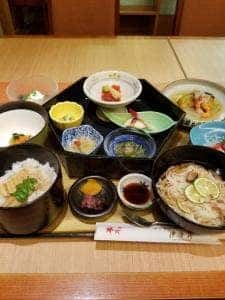 つきひ 上本町店
