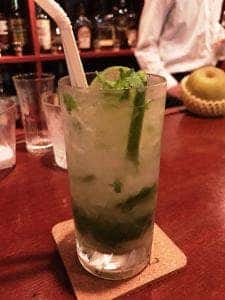 cafe bar AXEL