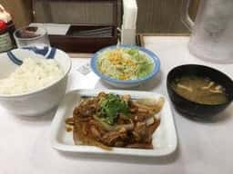 松屋 十三西口店