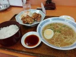 豚太郎 空港店