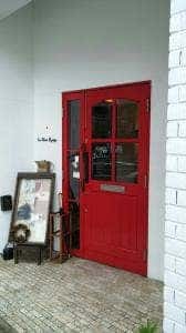 La Porte Rouge