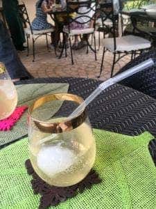 オープンカフェ シナモン