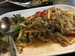 タイの食堂 Kamakura Baan Hua Don