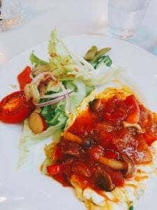 カフェ・ド・ティー・エリー
