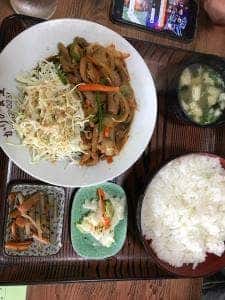 かりの食堂