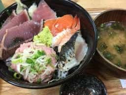 海鮮どんぶり銀八丼東大赤門店