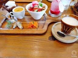 オーガニック カフェ アージョ