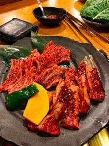 焼肉びーとん