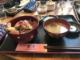 酒膳菜々