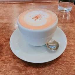 カフェ アプレミディ