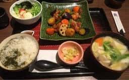 大戸屋ごはん処 北谷店