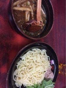 六紋亭