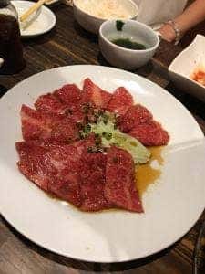 炭火焼肉・ホルモンの店 肉八や 