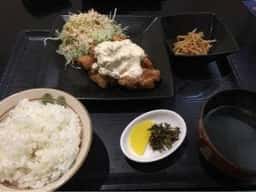 めし処 宴屋