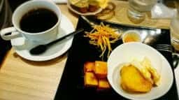 芋花恋 カフェ 本店