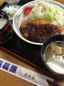 岩根屋 金山店