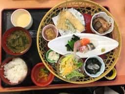 海鮮市場 びんび三昧 坂出インター店