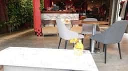 Cafe Valmuer